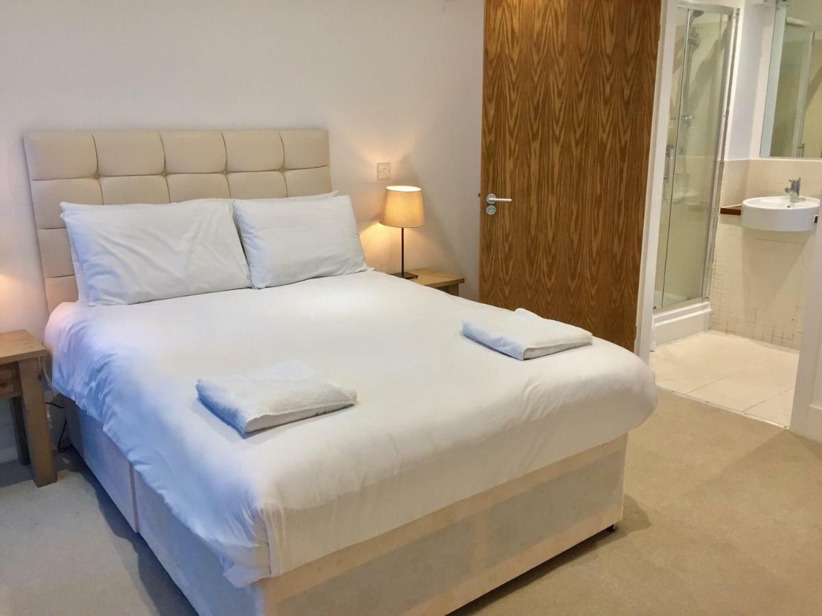 Stylish Apartment In Victoria ลอนดอน ภายนอก รูปภาพ