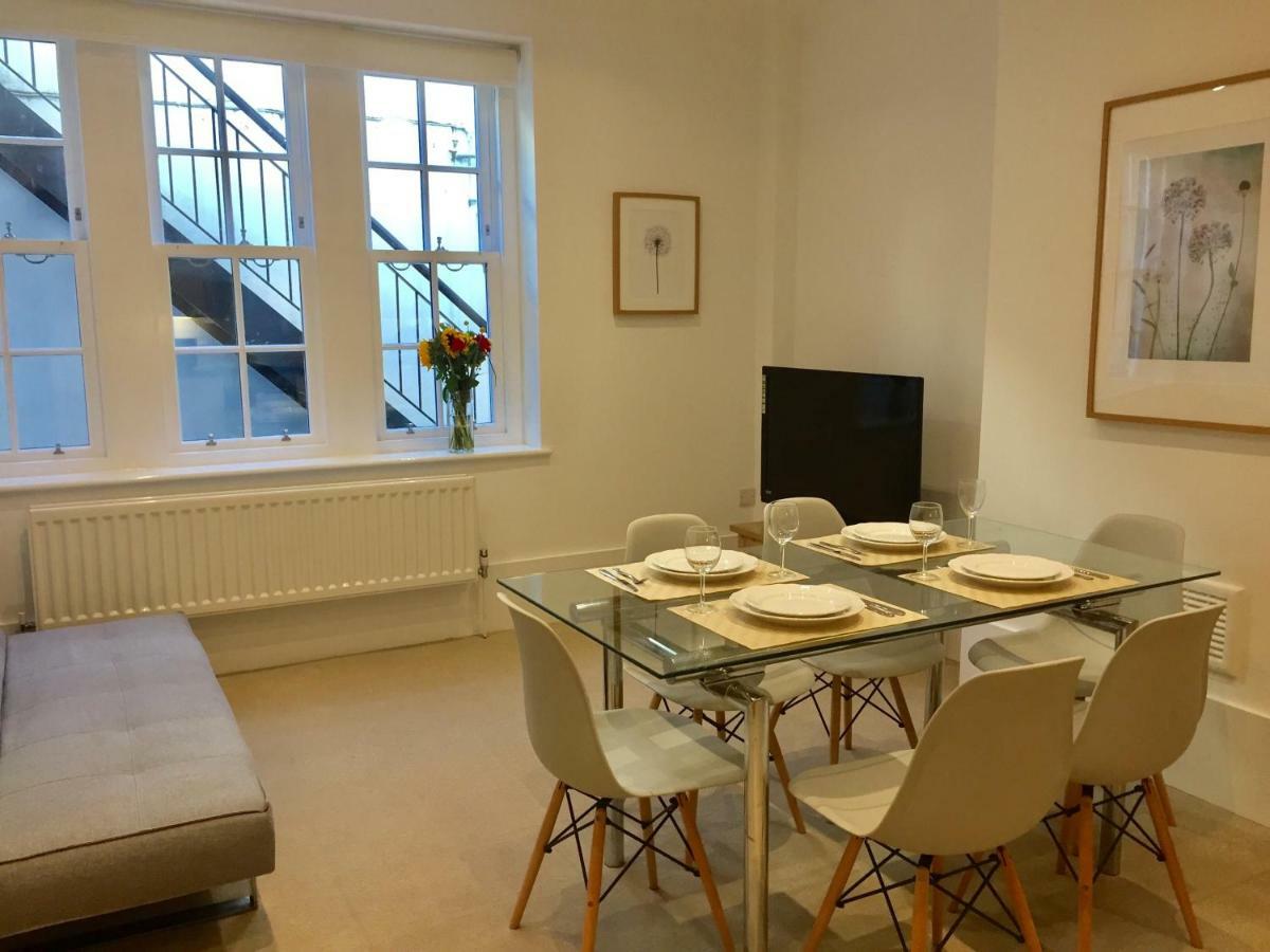 Stylish Apartment In Victoria ลอนดอน ภายนอก รูปภาพ