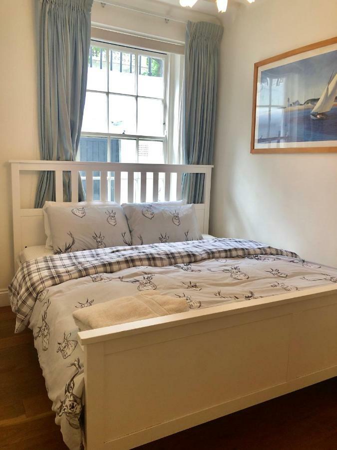 Stylish Apartment In Victoria ลอนดอน ภายนอก รูปภาพ