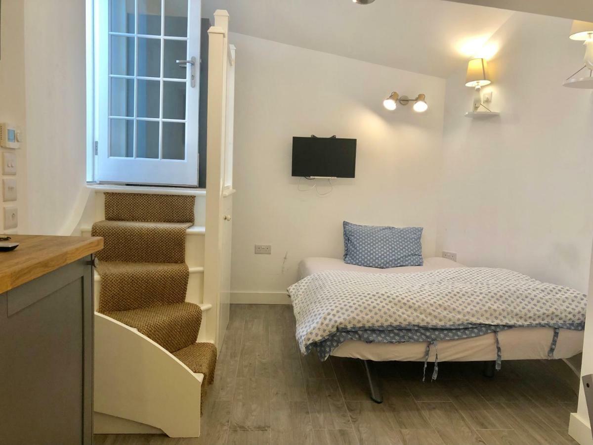 Stylish Apartment In Victoria ลอนดอน ภายนอก รูปภาพ